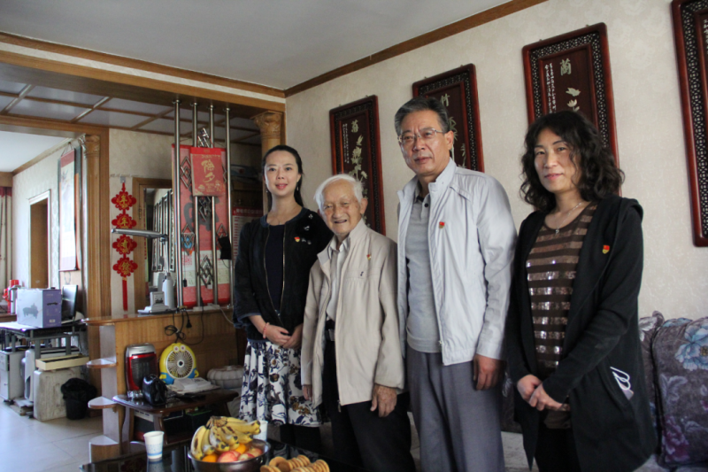 中共青海省第三建筑工程有限公司支部委員會(huì)開展“走訪慰問暖人心，紅色精神永傳承”活動(dòng)