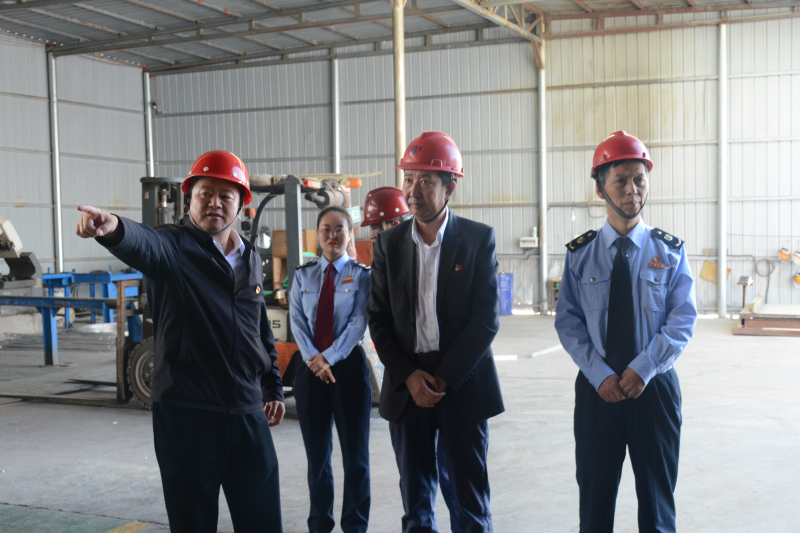 西寧市稅務(wù)局黨委書記、局長劉興華蒞臨 青海物產(chǎn)工業(yè)投資有限公司調(diào)研