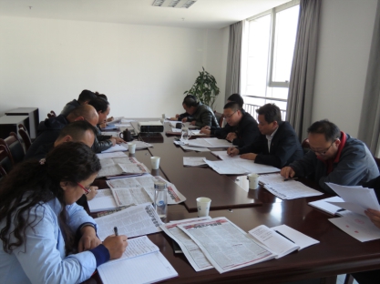 物產(chǎn)配送黨委召開(kāi)2017年第6次理論學(xué)習(xí)中心組(擴(kuò)大)學(xué)習(xí)會(huì)