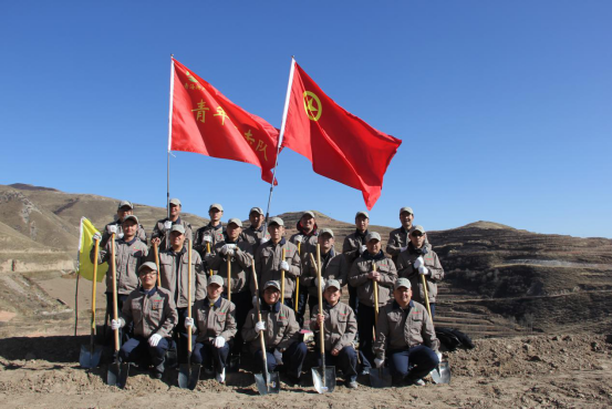 有一種奉獻叫“五四精神”，有一種擔當叫“青年突擊隊”